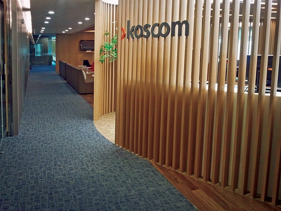 KOSCOM