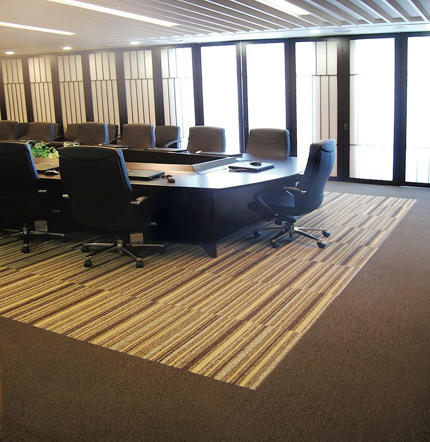 KOSCOM